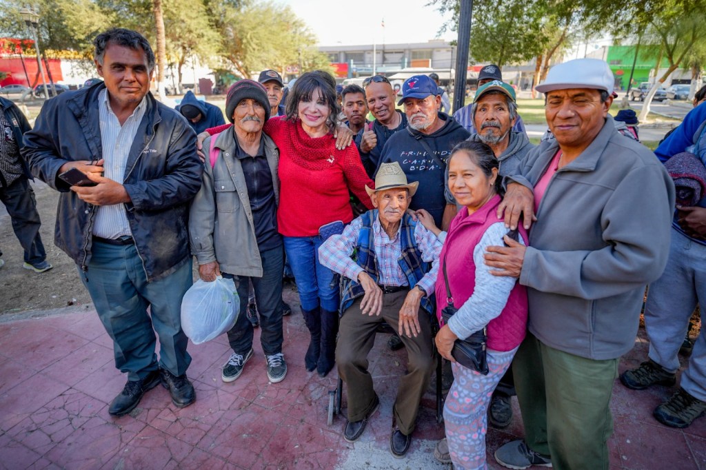 NORMA BUSTAMANTE LLEVA ALEGRÍA NAVIDEÑA A QUIENES MÁS LO&nbsp;NECESITAN