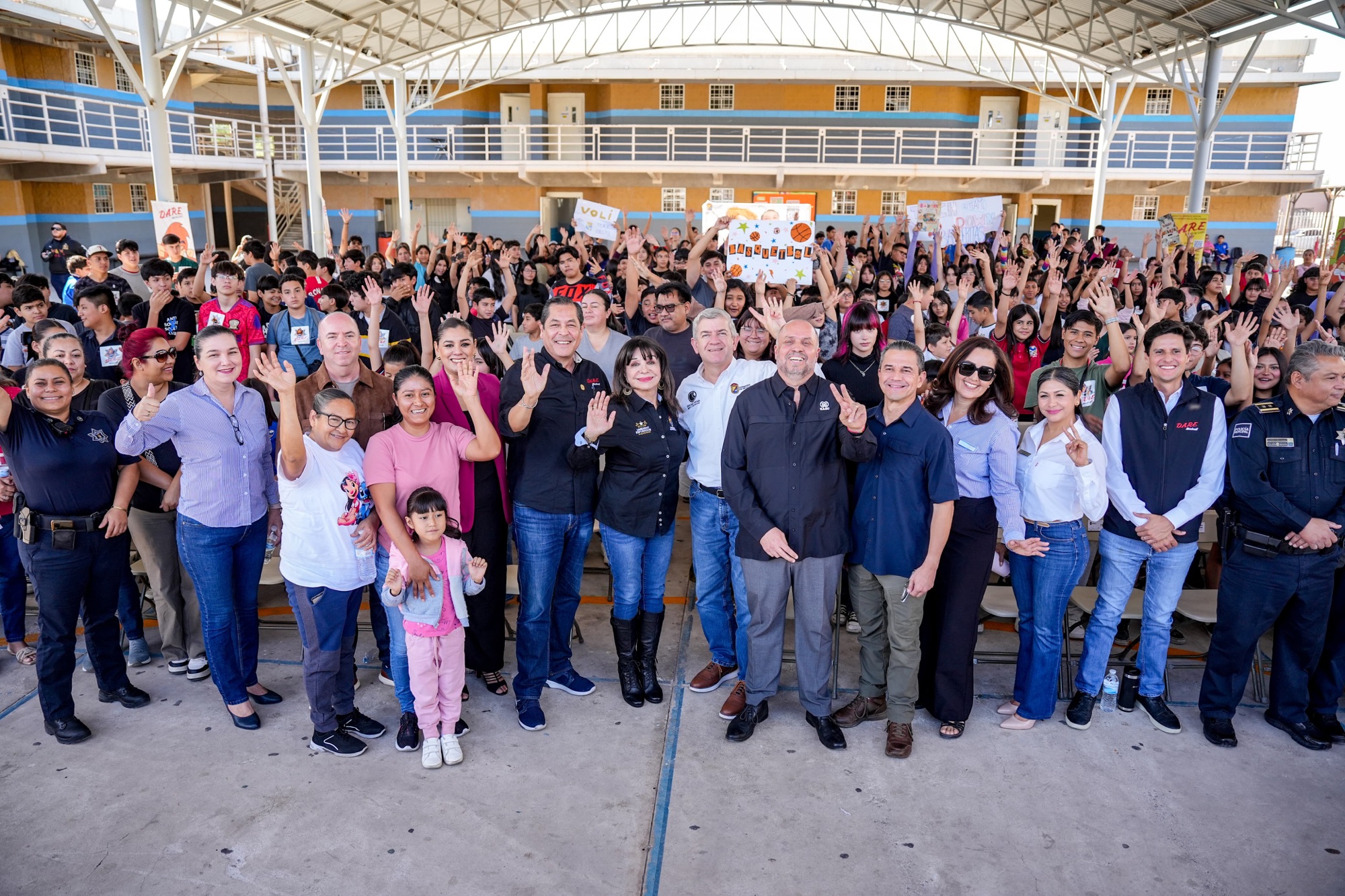 TRANSFORMANDO LA VIDA DE LAS INFANCIAS Y JUVENTUDES: NORMA BUSTAMANTE INAUGURA «D.A.R.E. DESPUÉS DE CLASES»