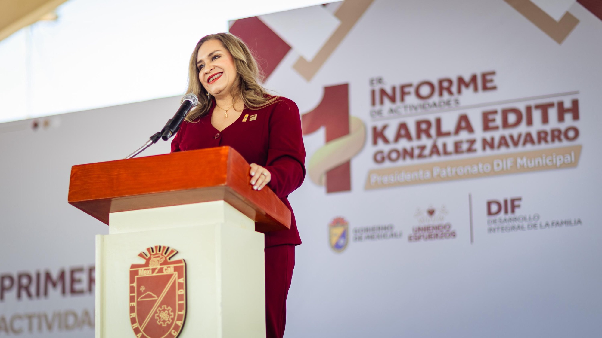 KARLA GONZÁLEZ NAVARRO PRESENTA SU INFORME DE ACTIVIDADES DEL DIF MEXICALI