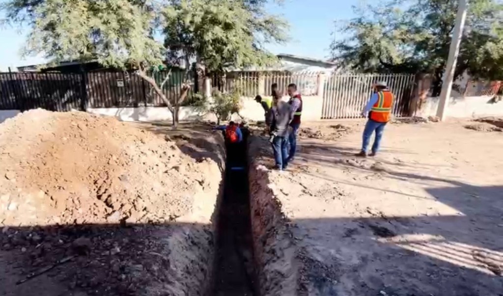 Llega el agua a colina villas del paraíso después de 10&nbsp;años