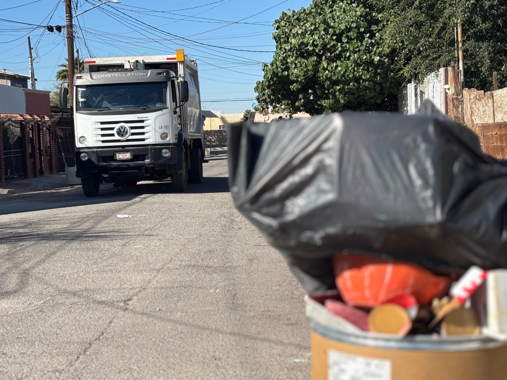 NO SAQUEN SU&nbsp;BASURA
