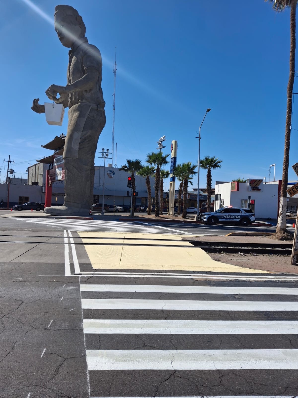 INICIAN TRABAJOS DE ADECUACIÓN DE SEÑALAMIENTOS EN GLORIETA MORELOS
